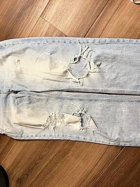 Edgely Distressed Straight Leg Jeans in Blue Waist 28. See description please.